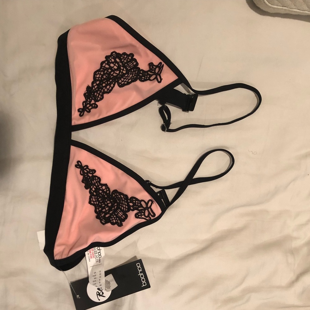 Boohoo bikini top